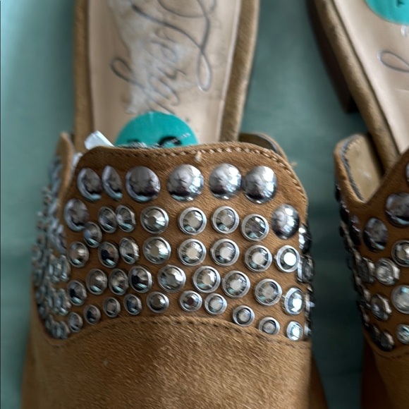 New Tan Suede Mules with Silver Accents FIRM on price Fergie real leather - Picture 8 of 17